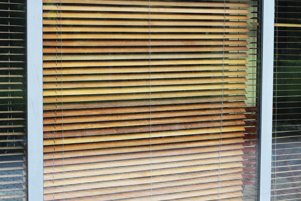 Faux Wood vs Real Wood Blinds in Humid Climates
