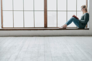 How to Match Window Treatments With Flooring